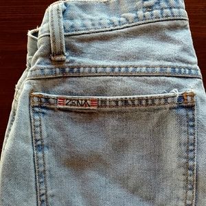 Sale**Vintage high waisted mom jeans